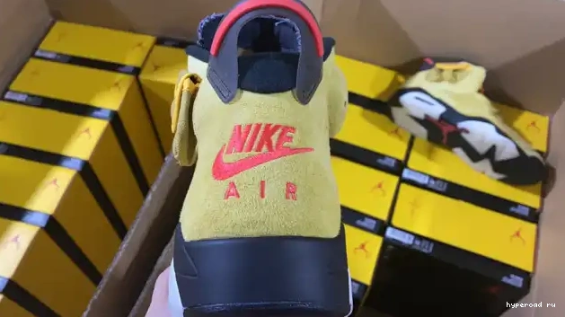 TRAVIS 6 SCOTT JORDAN YELLOW AIR CN1084-300 X 0415